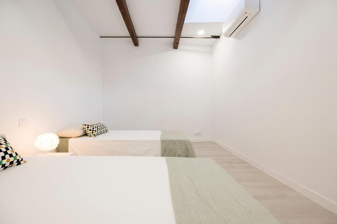 Exclusivo Atico Con Terraza En Plaza Mayor Madrid Esterno foto