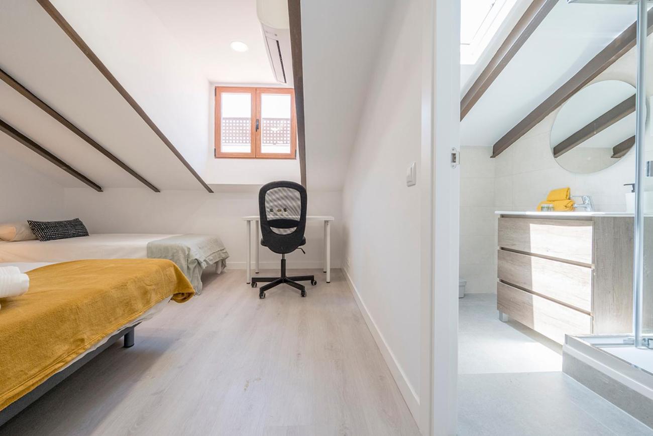 Exclusivo Atico Con Terraza En Plaza Mayor Madrid Esterno foto